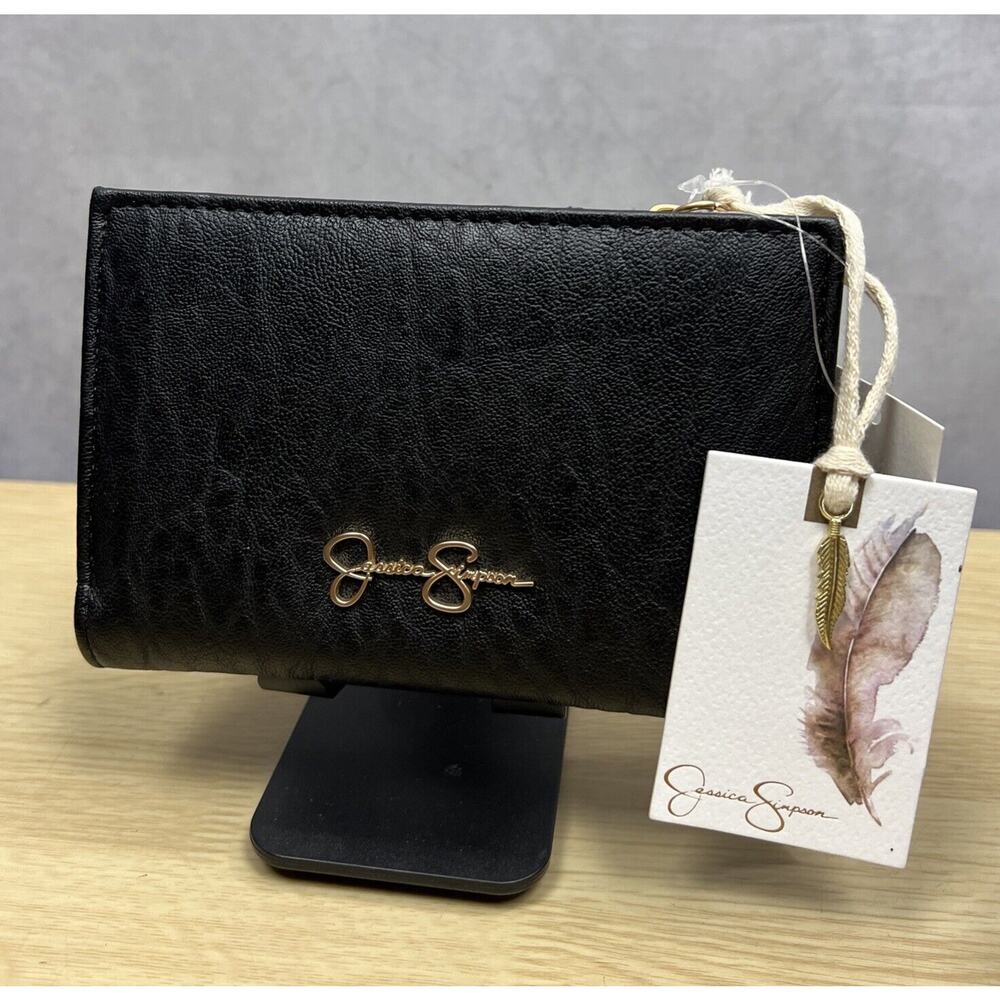 Jessica Simpson Tamara Farah Fran Bi-fold Wallet Coin With Stud Black NWT